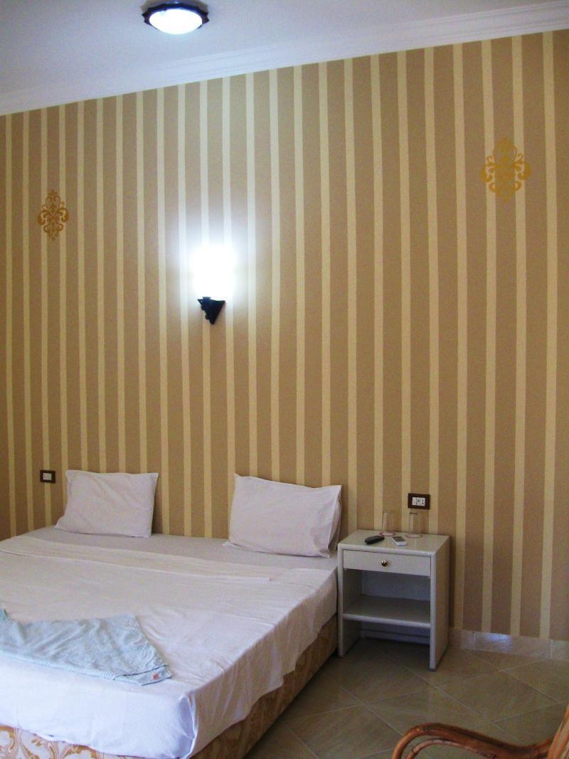 Nile Valley Hotel Luxor Ngoại thất bức ảnh
