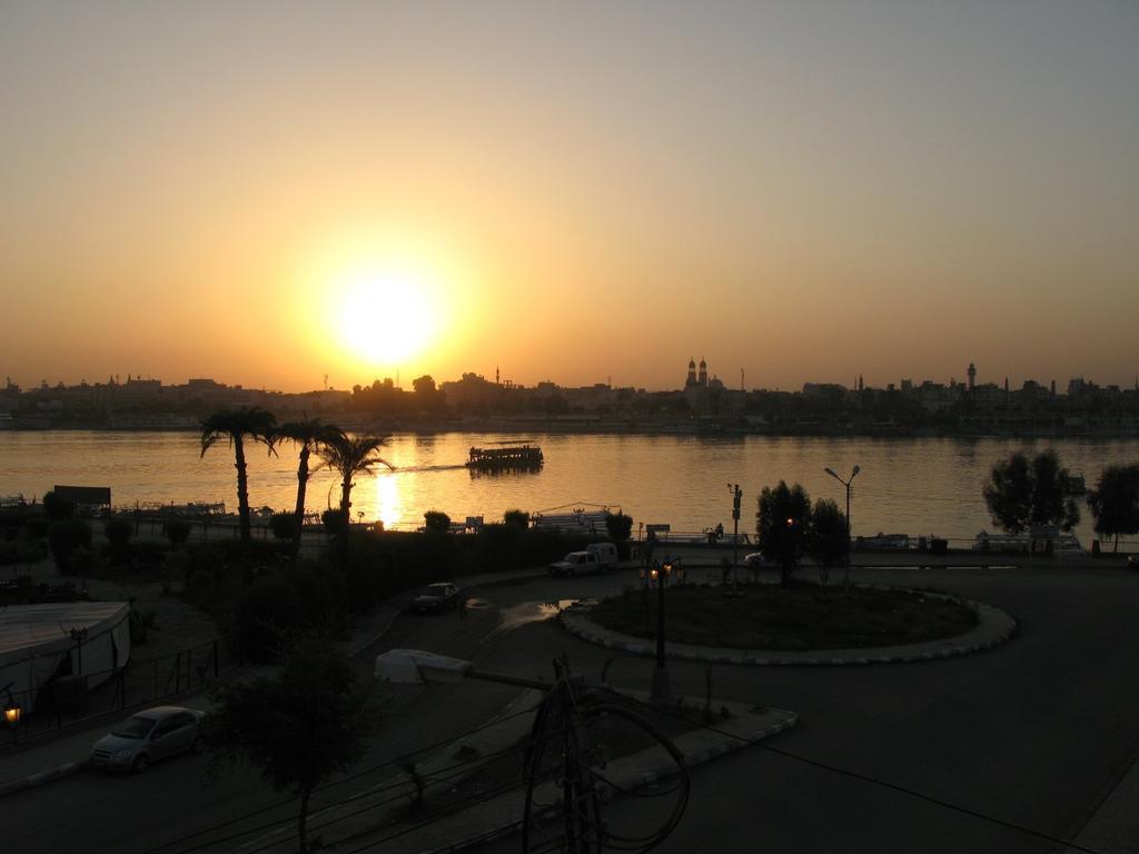 Nile Valley Hotel Luxor Ngoại thất bức ảnh